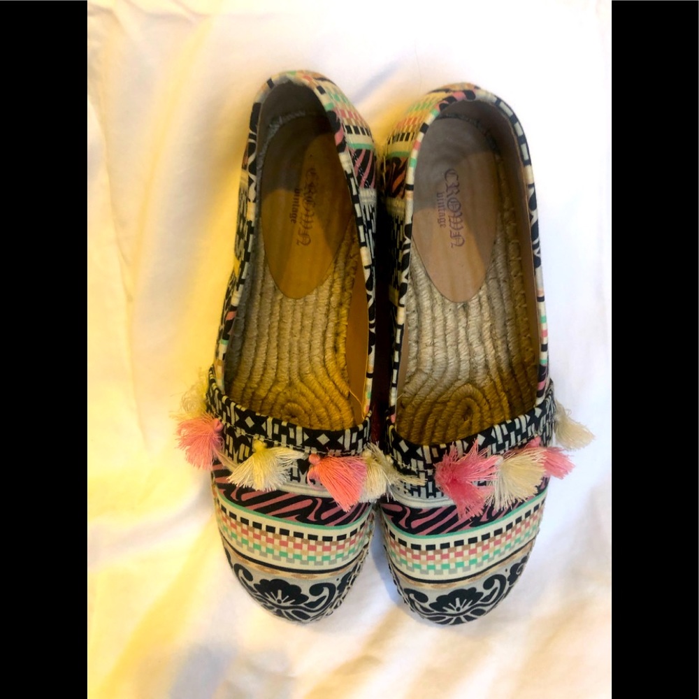 Crown Vintage slip on shoes